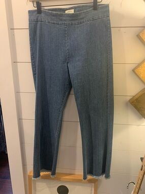 High-Rise Straight Leg Jeans in Medium Blue